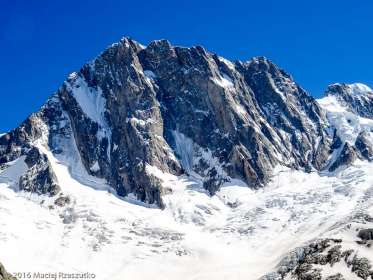 Refuge de Leschaux · Alpes, Massif du Mont-Blanc, Mer de Glace, FR · GPS 45°53'41.73'' N 6°58'51.31'' E · Altitude 2455m