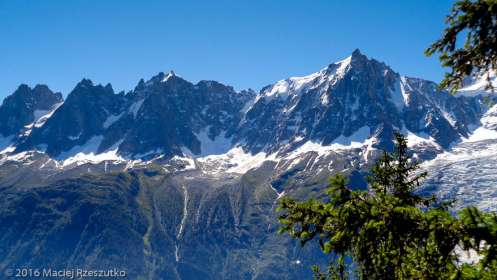 Vers le Refuge de Bel Lachat · Alpes, Aiguilles Rouges, FR · GPS 45°55'0.04'' N 6°49'39.67'' E · Altitude 1866m