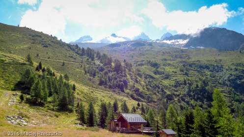 Chalets de la Pendant · Alpes, Massif du Mont-Blanc, Vallée de Chamonix, FR · GPS 45°57'35.89'' N 6°55'23.98'' E · Altitude 1787m