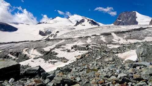 Moraine latérale d'Allalingletscher · Alpes, Alpes valaisannes, Massif de l'Allalin, CH · GPS 46°3'5.08'' N 7°55'34.70'' E · Altitude 2903m