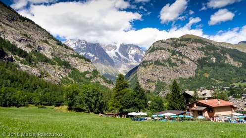 Courmayeur · Alpes, Massif du Mont-Blanc, Val Veny, IT · GPS 45°47'20.56'' N 6°57'43.46'' E · Altitude 1324m