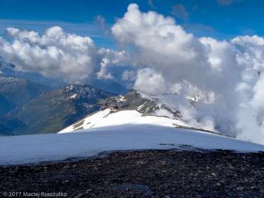 Mont Buet · Alpes, Aiguilles Rouges, Vallon de Bérard, FR · GPS 46°1'29.37'' N 6°51'8.99'' E · Altitude 3096m