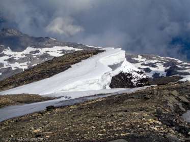 Mont Buet · Alpes, Aiguilles Rouges, Vallon de Bérard, FR · GPS 46°1'29.70'' N 6°51'8.73'' E · Altitude 3096m