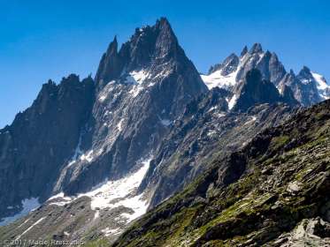 Signal Forbes · Alpes, Massif du Mont-Blanc, Vallée de Chamonix, FR · GPS 45°55'40.50'' N 6°54'47.27'' E · Altitude 2207m