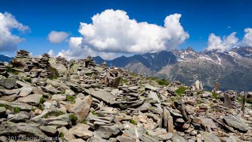 Signal Forbes · Alpes, Massif du Mont-Blanc, Vallée de Chamonix, FR · GPS 45°55'41.02'' N 6°54'46.30'' E · Altitude 2211m