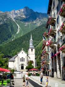 Chamonix-Mont-Blanc · Alpes, Aiguilles Rouges, Vallée de Chamonix, FR · GPS 45°55'25.38'' N 6°52'11.63'' E · Altitude 1103m