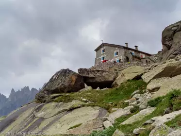 2017-06-23 · 12:23 · Balcon de la Mer de Glace