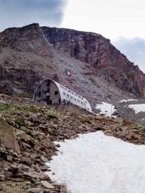 Refuge Victor Emmanuel II · Alpes, Massif du Grand Paradis, Valsavarenche, IT · GPS 45°30'45.23'' N 7°13'42.05'' E · Altitude 2675m
