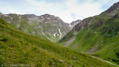 La Chaux · Alpes, Alpes valaisannes, Val Ferret, CH · GPS 45°53'36.57'' N 7°7'28.78'' E · Altitude 2043m