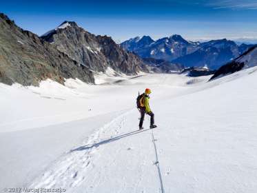 Adlerpass · Alpes, Alpes valaisannes, Vallée de Saas, CH · GPS 46°1'6.88'' N 7°53'19.17'' E · Altitude 3718m