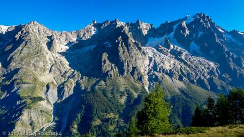 Balcon Bertone-Bonatti · Alpes, Massif du Mont-Blanc, IT · GPS 45°49'8.31'' N 6°58'49.63'' E · Altitude 1995m