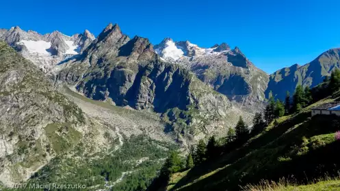 2017-08-05 · 09:31 · Courmayeur-Champex-Vallorcine