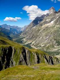 Montée au Grand Col Ferret · Alpes, Massif du Mont-Blanc, IT · GPS 45°52'59.31'' N 7°4'30.98'' E · Altitude 2339m