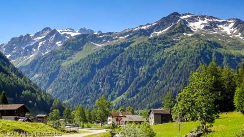 Trient · Alpes, Massif du Mont-Blanc, Vallée de Chamonix, FR · GPS 46°3'13.16'' N 6°59'37.30'' E · Altitude 1285m