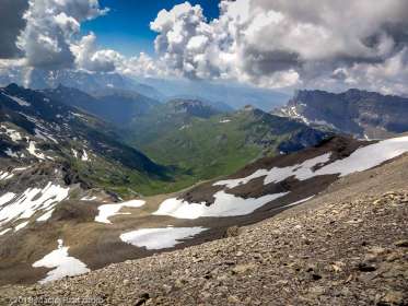 Dans la descente du Mont Buet · Alpes, Préalpes de Savoie, Aiguilles Rouges, FR · GPS 46°1'10.73'' N 6°51'5.06'' E · Altitude 2910m