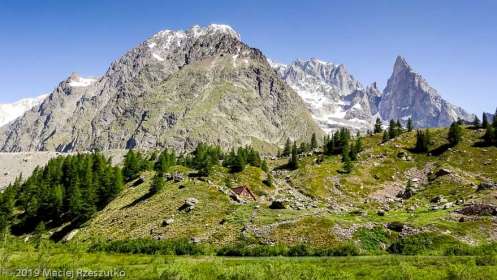 Lac Combal · Alpes, Massif du Mont-Blanc, Val Vény, IT · GPS 45°46'28.30'' N 6°52'3.37'' E · Altitude 1934m