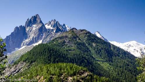 Chalet du Chapeau · Alpes, Massif du Mont-Blanc, Vallée de Chamonix, FR · GPS 45°56'53.91'' N 6°55'1.75'' E · Altitude 1547m