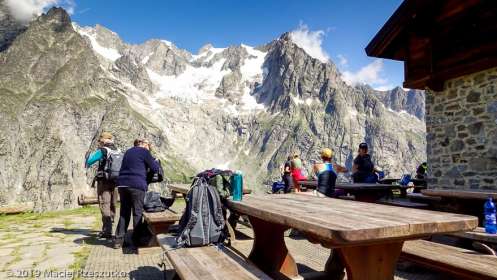 Sentier en balcon du Val Ferret italien · Alpes, Massif du Mont-Blanc, Val Ferret Italien, IT · GPS 45°50'48.35'' N 7°2'0.16'' E · Altitude 2013m