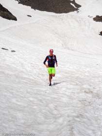 Descente du Mont Buet 3096m au début de la saison · Alpes, Aiguilles Rouges, FR · GPS 46°0'38.99'' N 6°51'20.41'' E · Altitude 2449m