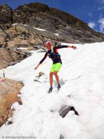 Descente du Mont Buet 3096m au début de la saison · Alpes, Aiguilles Rouges, FR · GPS 46°0'28.86'' N 6°51'24.79'' E · Altitude 2397m
