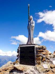 Sommet du Mont Emilius · Alpes, Alpes grées, Val d'Aoste, IT · GPS 45°40'43.87'' N 7°23'5.49'' E · Altitude 3475m