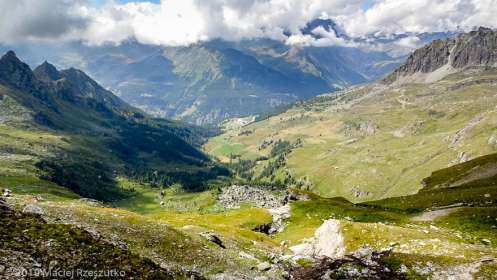 Traversée jusqu'au Lac Perrin · Alpes, Val d'Aoste, Vallée d'Ayas, IT · GPS 45°48'59.99'' N 7°46'41.68'' E · Altitude 2641m