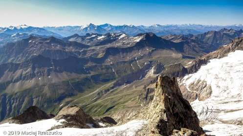 Panorama depuis le sommet du Petit Mont Blanc · Alpes, Massif du Mont-Blanc, Val Vény, IT · GPS 45°47'30.32'' N 6°49'58.95'' E · Altitude 3424m