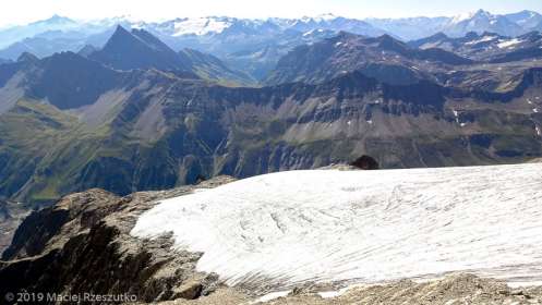 Dans la descente du Petit Mont Blanc · Alpes, Massif du Mont-Blanc, Val Vény, IT · GPS 45°47'25.86'' N 6°50'5.26'' E · Altitude 3296m