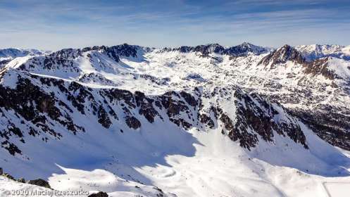 Au sommet du Pic d'Envalira · Pyrénées, Pyrénées Orientales, Puymorens, FR · GPS 42°31'2.27'' N 1°43'17.52'' E · Altitude 2823m