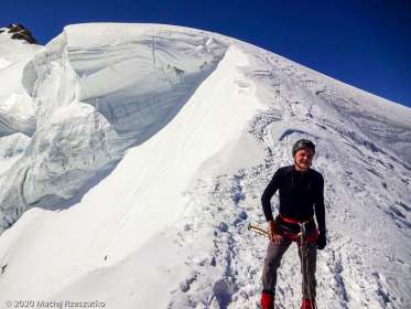 Arête du Triangle · Alpes, Massif du Mont-Blanc, FR · GPS 45°51'33.38'' N 6°53'13.36'' E · Altitude 4137m