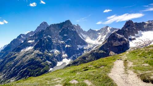 CCC en off · Alpes, Massif du Mont-Blanc, CCC, IT · GPS 45°53'20.31'' N 7°4'40.29'' E · Altitude 2472m