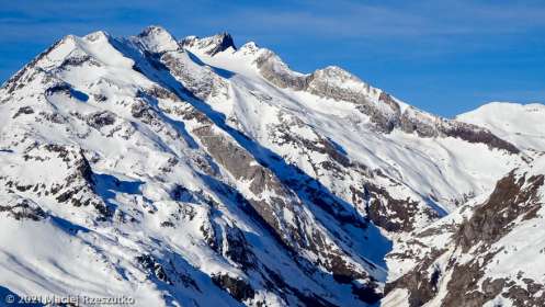 Col de Lary · Pyrénées, Hautes Pyrénées, Gavarnie, FR · GPS 42°43'56.71'' N 0°3'3.35'' W · Altitude 2307m