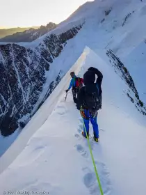 2022-06-12 · 05:59 · Aiguille de Bionnassay