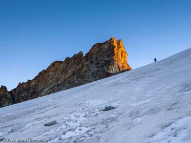 Zinalrothorn 4221m · Alpes, Alpes valaisannes, CH · GPS 46°3'26.00'' N 7°41'40.05'' E · Altitude 3774m