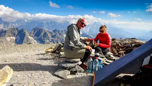 2022-08-12 · 17:59 · Mont Buet bivouac