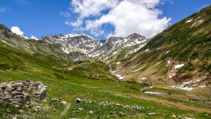 Chalets de Villy · Alpes, Préalpes de Savoie, Aiguilles Rouges, FR · GPS 45°59'30.50'' N 6°49'51.27'' E · Altitude 1859m