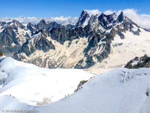 Aiguille du Midi · Alpes, Massif du Mont-Blanc, Vallée de Chamonix, FR · GPS 45°52'46.20'' N 6°53'12.97'' E · Altitude 3842m