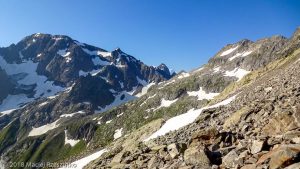 Dans la montée au Mont Buet · Alpes, Préalpes de Savoie, Aiguilles Rouges, FR · GPS 46°0'22.92'' N 6°51'32.46'' E · Altitude 2370m