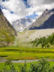 Lac Combal · Alpes, Massif du Mont-Blanc, Val Veny, IT · GPS 45°46'25.89'' N 6°51'58.13'' E · Altitude 1969m