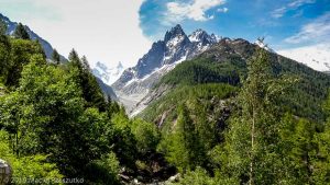 Chalet du Chapeau · Alpes, Massif du Mont-Blanc, Vallée de Chamonix, FR · GPS 45°56'53.92'' N 6°55'0.88'' E · Altitude 1573m
