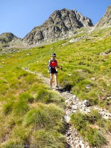 Dans la descente du bivouac Gino Rainetto · Alpes, Massif du Mont-Blanc, Val Vény, IT · GPS 45°46'41.41'' N 6°51'9.18'' E · Altitude 2256m