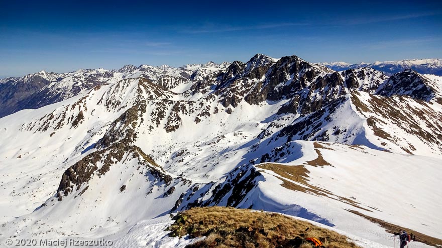 Depuis le sommet de Pic Negre d'Envalira · Pyrénées, Pyrénées Orientales, Puymorens, FR · GPS 42°31'6.39'' N 1°43'21.29'' E · Altitude 2818m