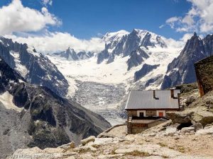 Au Refuge du Couvercle · Alpes, Massif du Mont-Blanc, FR · GPS 45°54'36.79'' N 6°57'56.69'' E · Altitude 2687m