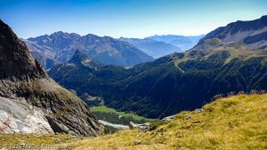 Refuge Monzino et Glacier du Brouillard · Alpes, Massif du Mont-Blanc, Val Veny, FR · GPS 45°47'47.98'' N 6°53'2.30'' E · Altitude 2465m