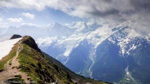 Session privée du trail-running · Alpes, Aiguilles Rouges, Vallée de Chamonix, FR · GPS 45°55'16.86'' N 6°48'19.39'' E · Altitude 2231m