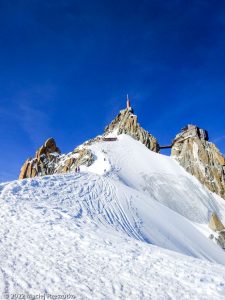 Mont-Blanc du Tacul en solo · Alpes, Massif du Mont-Blanc, Vallée de Chamonix, FR · GPS 45°52'44.34'' N 6°53'25.83'' E · Altitude 3638m