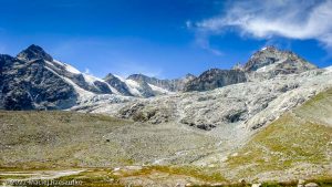 Zinalrothorn 4221m · Alpes, Alpes valaisannes, CH · GPS 46°2'27.36'' N 7°42'48.48'' E · Altitude 2590m